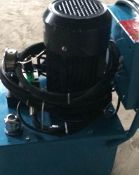 鉚接機(jī)脫模困難怎么辦？鉚接點(diǎn)容易撕裂怎么辦？