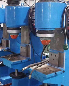 如何預(yù)防鉚接機(jī)出現(xiàn)故障?