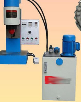 沒有鉚釘連接的無鉚釘鉚接機如何調(diào)試？