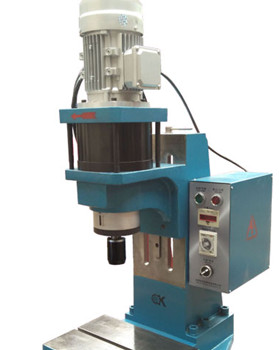 鉚接機(jī)鉚接前鉚釘?shù)臒崽幚?/></p><p>　　鉚接機(jī)是比較常見的機(jī)械設(shè)備，它可以實(shí)現(xiàn)多種鉚接工藝，很多鉚接恭喜需要鉚釘來輔助，在正式鉚接之前，有些鉚接工藝是不需要鉚釘進(jìn)行預(yù)先熱處理，直接就可以用來鉚接，但是有些工藝需要在鉚接之前進(jìn)行熱處理。</p><p>　　目前，大部分的鉚接工藝是不需要進(jìn)行熱處理的。如果需要進(jìn)行熱處理，有哪些熱處理的方法呢?今天我們來介紹一下兩種熱處理的處理方式。</p><p>　<strong>　1.鉚釘?shù)能浕療崽幚?/strong></p><p>　　鉚釘材料為碳鋼或者低碳鋼、中碳鋼、合金結(jié)構(gòu)鋼，在鉚接之前需要做軟化熱處理，具體的方式就是使用高溫回火或者退火的方式來達(dá)到軟化的目的。</p><p>　　不過有些低合金但是強(qiáng)度比較高的鋼材，使用完全退火并沒有很好的軟化效果，則需要采用等溫球化退火，像馬氏體時(shí)效鋼在進(jìn)行軟化處理的時(shí)候需要進(jìn)行固溶處理。在進(jìn)行軟化處理之后，需要進(jìn)行全面切削加工坯料，</p><p>　　<strong>2.坯料的預(yù)強(qiáng)化熱處理</strong></p><p>　　也有一些工件在鉚接的時(shí)候，因?yàn)殂T釘淬火后出現(xiàn)變形，或者因?yàn)樵O(shè)備本身?xiàng)l件有限，不方便進(jìn)行強(qiáng)化處理，這個(gè)時(shí)候就需要對坯料的預(yù)強(qiáng)化熱處理。鉚釘在進(jìn)行預(yù)強(qiáng)化熱處理的之前，需要確保材料能夠旋壓成形。通常使用調(diào)質(zhì)或正火的方法。</p><p>　　總而言之，鉚接機(jī)鉚接前鉚釘?shù)臒崽幚矸椒ㄖ饕袃煞N，一種是鉚釘?shù)能浕療崽幚恚€有一種是坯料的預(yù)強(qiáng)化熱處理，你學(xué)會(huì)了嗎?</p></div>
      <div   id=