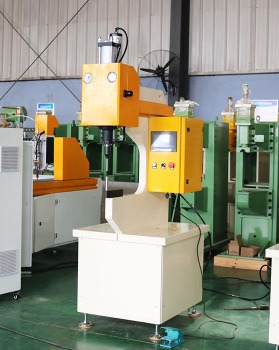 寧波徑向鉚接機廠家要怎么選擇？