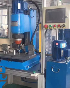 鉚接機(jī)使用期間的小問題,教你一招搞定!