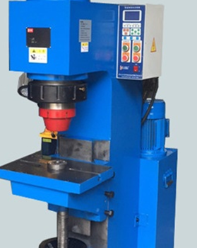 非標定制鉚接機的價格貴嗎？